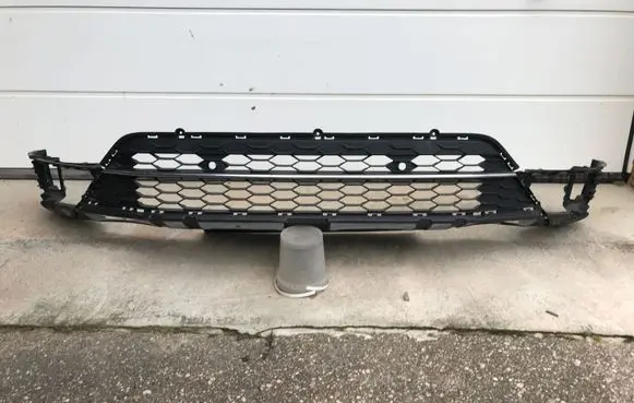 Volkswagen Tiguan Front bumper lip 5NA853677C 5NA805903A
