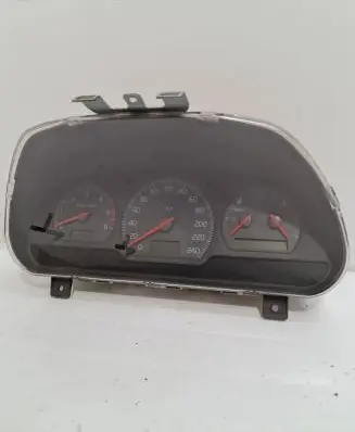 Volvo S40, V40 Speedometer (instrument cluster) 30889706 01W26D2 SW30887756
