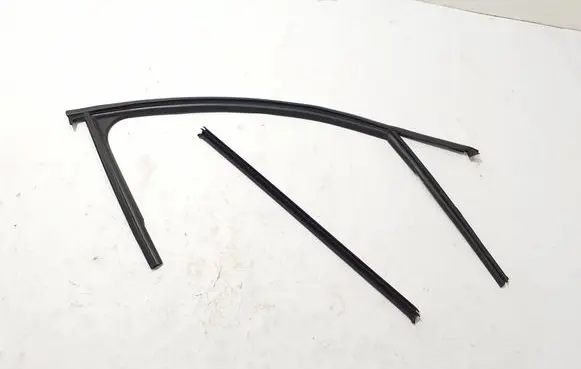 Audi A3 8Y Front door rubber seal 8Y0837440
