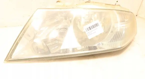 Skoda Octavia Mk2 (1Z) Headlight/headlamp E8203577