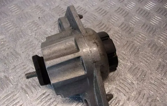 Jaguar XJ SERIE 1 Engine mounting bracket HK836A003GC
