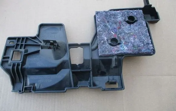 Toyota Yaris Dashboard lower bottom trim panel 556060D050