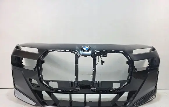 BMW 7 G70 Front bumper