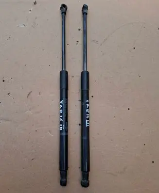 Toyota Yaris Tailgate/trunk/boot tension spring 0W661