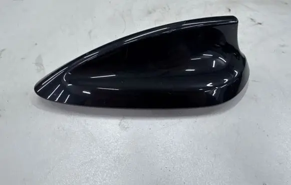 BMW 2 F46 Roof (GPS) antenna cover 925224104 22092017 9252241