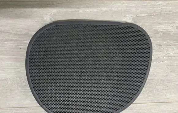 Side speaker trim/cover
