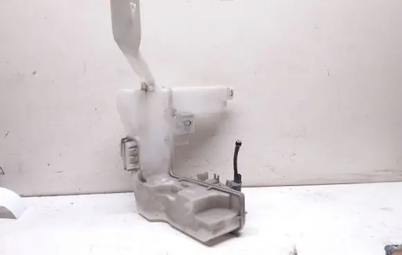 Peugeot 508 Lamp washer fluid tank 9686672880