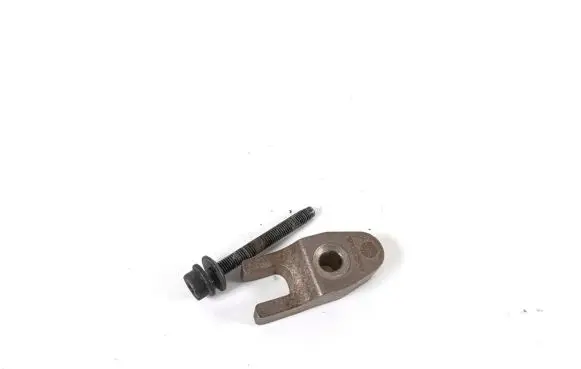 Volvo V60 Fuel Injector clamp holder 31303614