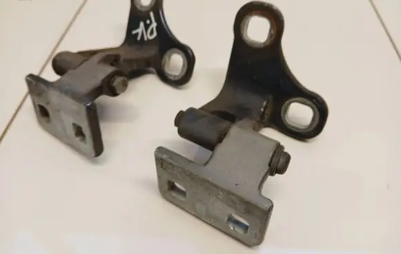 Land Rover Range Rover L322 Front door hinge set 