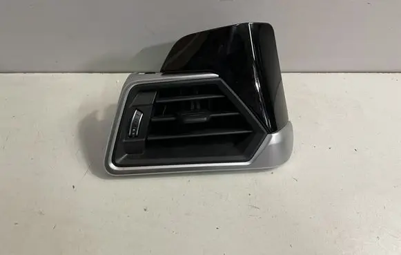 BMW 3 G20 G21 Dashboard air vent grill cover trim 6848617