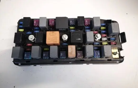Chevrolet Captiva Fuse box set