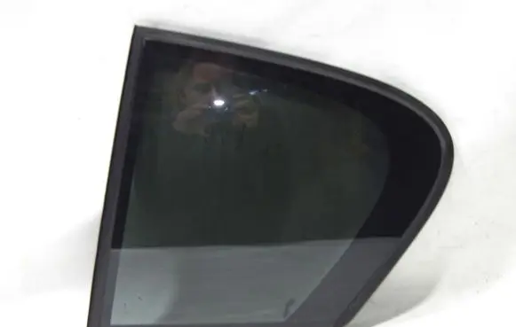 BMW 1 F20 F21 Sliding door window/glass 7269561