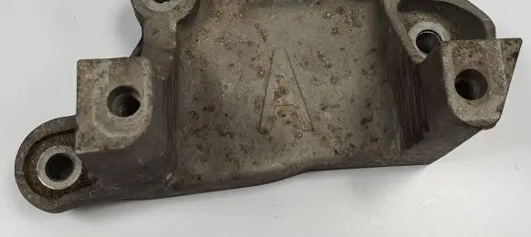 Citroen C5 Engine mount bracket 326B97