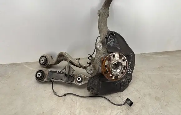 Mercedes-Benz S W222 Front wheel hub spindle knuckle