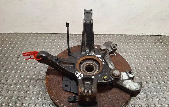 Renault Clio IV Front wheel hub spindle knuckle S25056071 400158668R