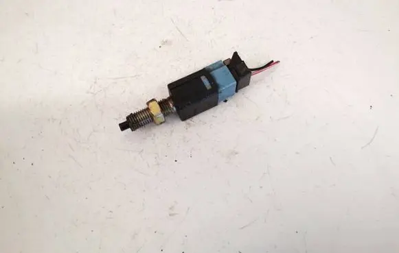 Nissan Primera Brake pedal sensor switch