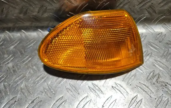 Opel Astra F Front indicator light 182069B 4192