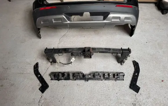 Ford Explorer VI Rear bumper