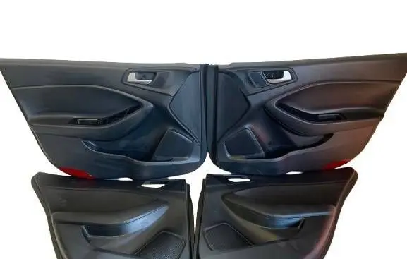 Hyundai i20 Active Front door card panel trim