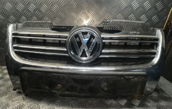 Volkswagen Jetta V Front bumper upper radiator grill 1K5853651 T00L2