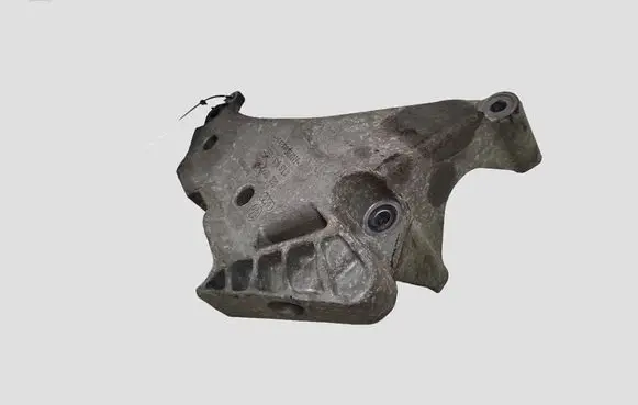 Volkswagen Golf VI Engine mounting bracket 03L199207