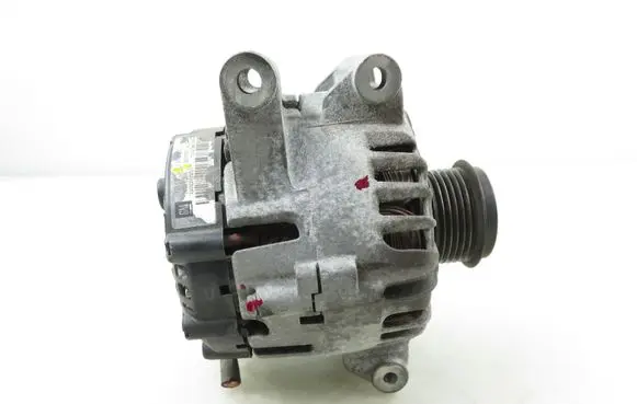 Chevrolet Captiva Generator/alternator 2605325A 13500331