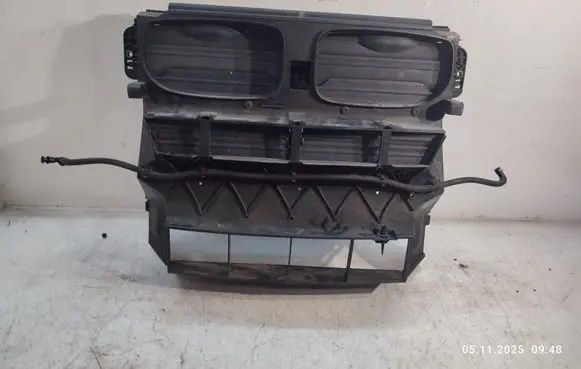 Intercooler air guide/duct channel