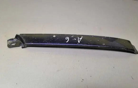 Under headlight/headlamp trim