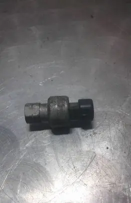Opel Insignia A Air conditioning (A/C) pressure sensor 13502758