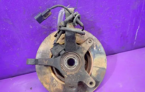 Hyundai Getz Front wheel hub spindle knuckle