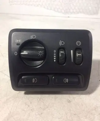 Volvo XC70 Light switch 8691751