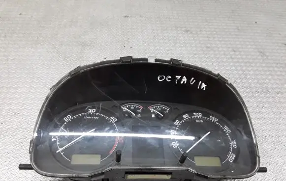 Skoda Octavia Mk1 (1U) Speedometer (instrument cluster) 1U0920810F