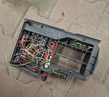 BMW 3 E36 Fuse box set 61131387590