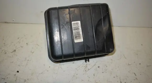 BMW 5 F10 F11 Intake resonator 8512249
