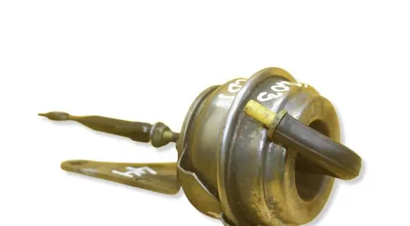 Mercedes-Benz C W203 Turbo system vacuum part 43485558