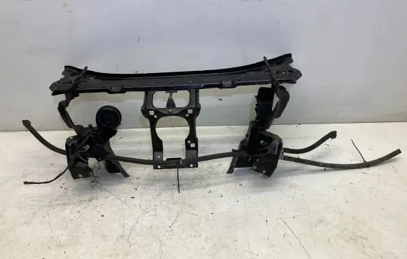 Mercedes-Benz E W211 Radiator support slam panel