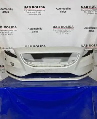 Volvo V40 Front bumper 31283732