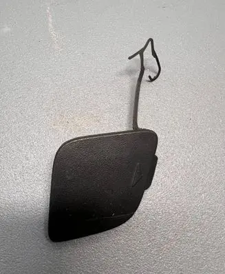 Mercedes-Benz Vito Viano W447 Front tow hook cap/cover A4478850323 M145229