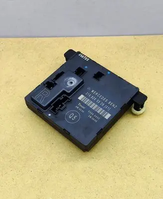 Mercedes-Benz CLS C219 Door control unit/module 2198200326 00005032