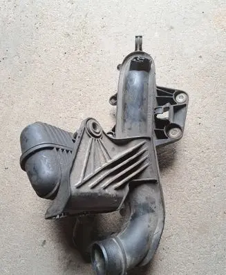Audi A6 S6 C6 4F Intake resonator 8K0129955A