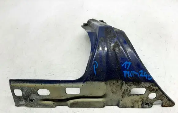 Volkswagen Touran III Fender mounting bracket 1T0821136