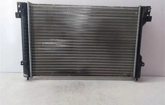 Opel Omega B2 Coolant radiator