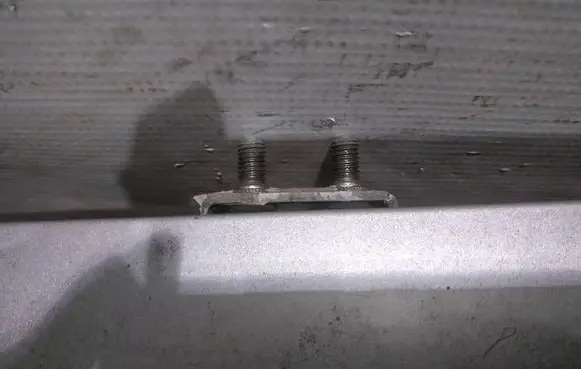 Toyota Corolla Verso AR10 Tailgate/trunk/boot hinge 
