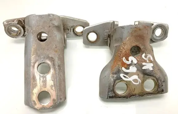 Rear door hinge set