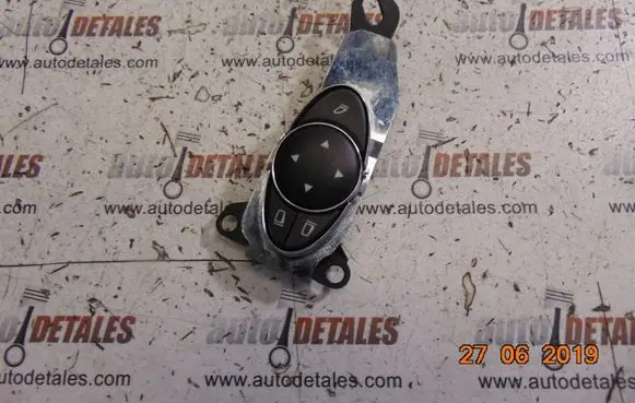 Mercedes-Benz CLS C219 Wing mirror switch A2118216079