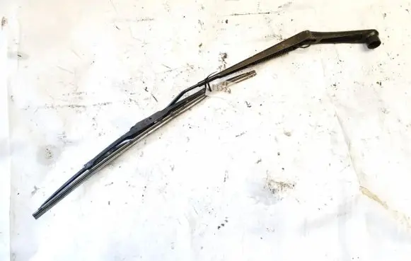 Jeep Grand Cherokee (WK) Front wiper blade arm