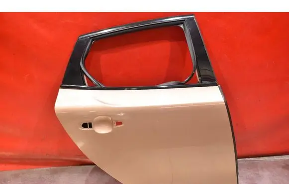 Volvo V40 Rear door