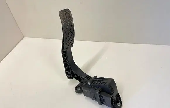 Audi A6 S6 C6 4F Accelerator throttle pedal 4f1723523b