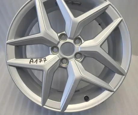 Seat Ibiza V (KJ) R17 alloy rim 