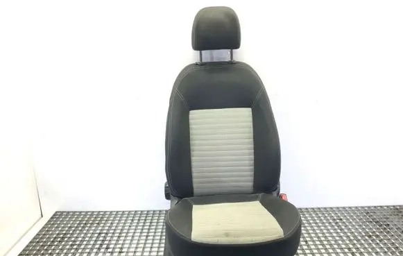 Fiat Qubo Front passenger seat 